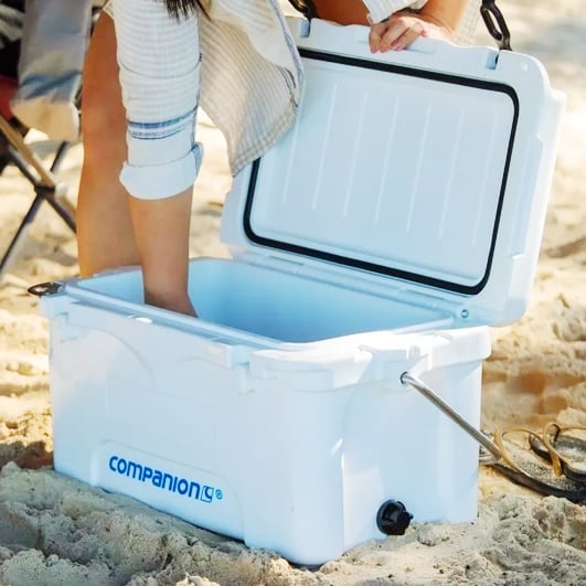 Coolers, Fridges & Accessories