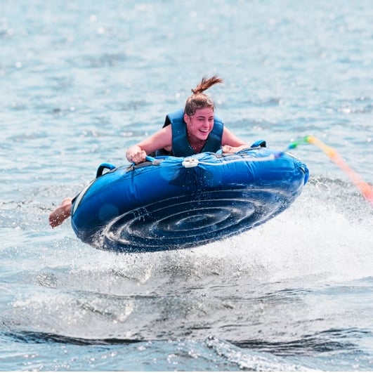 Waterskiing